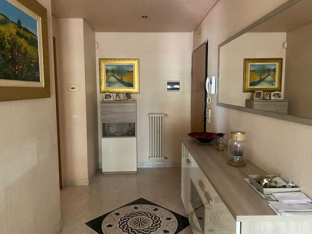 2b2f5205 5958 421b b36e 18cfef77251d