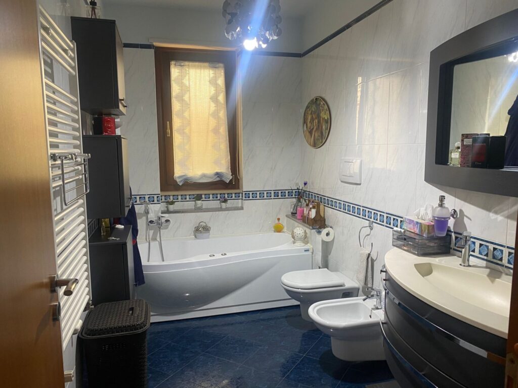 b13bf17b 12af 41cd b2ae 90f689d5a711