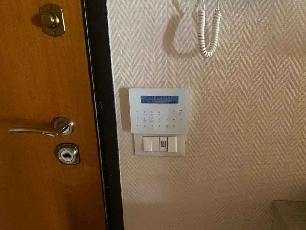 f9927bcf dc87 4296 b3a5 f8fc90bad915