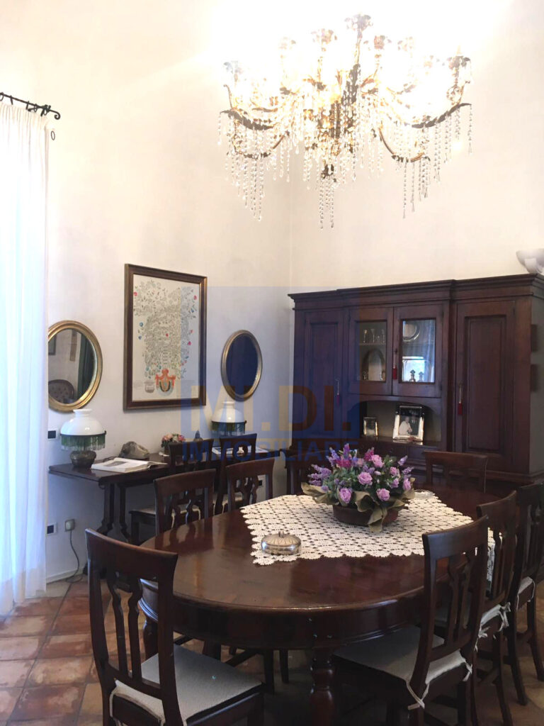 5ba71286 77c0 4b5a a300 143c85d6cce5