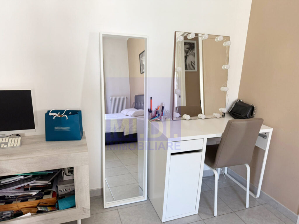 000e8ce4 f6af 45c7 846a e40d9c963621