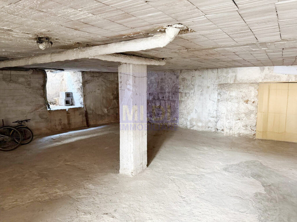 41ee75b3 e34c 4c1b b53e 0a81b674849d