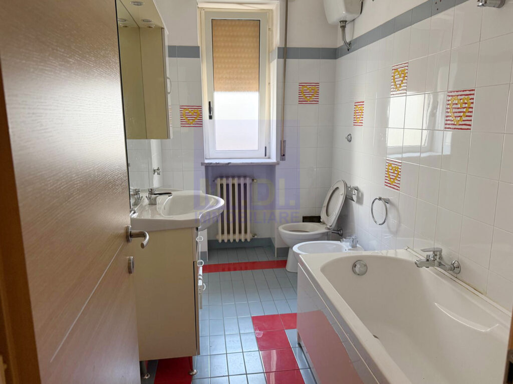 b3da935f 9140 4a41 8852 061fdaa62cdd