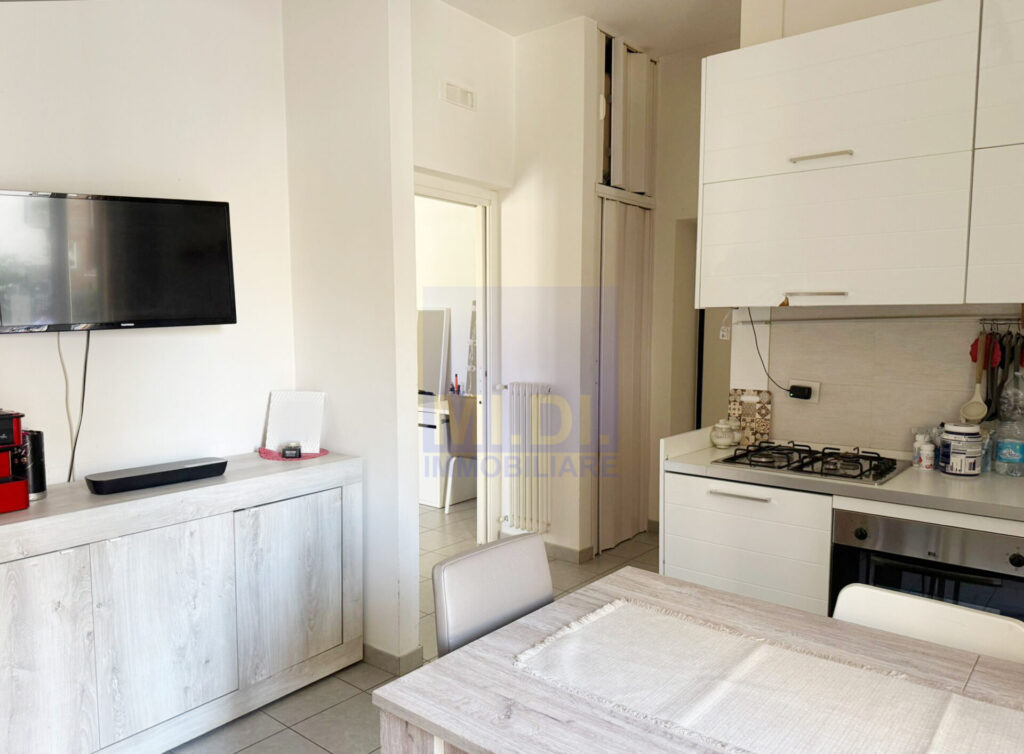 c67eb374 b2b8 4b52 9103 9566b39bc4cd 1