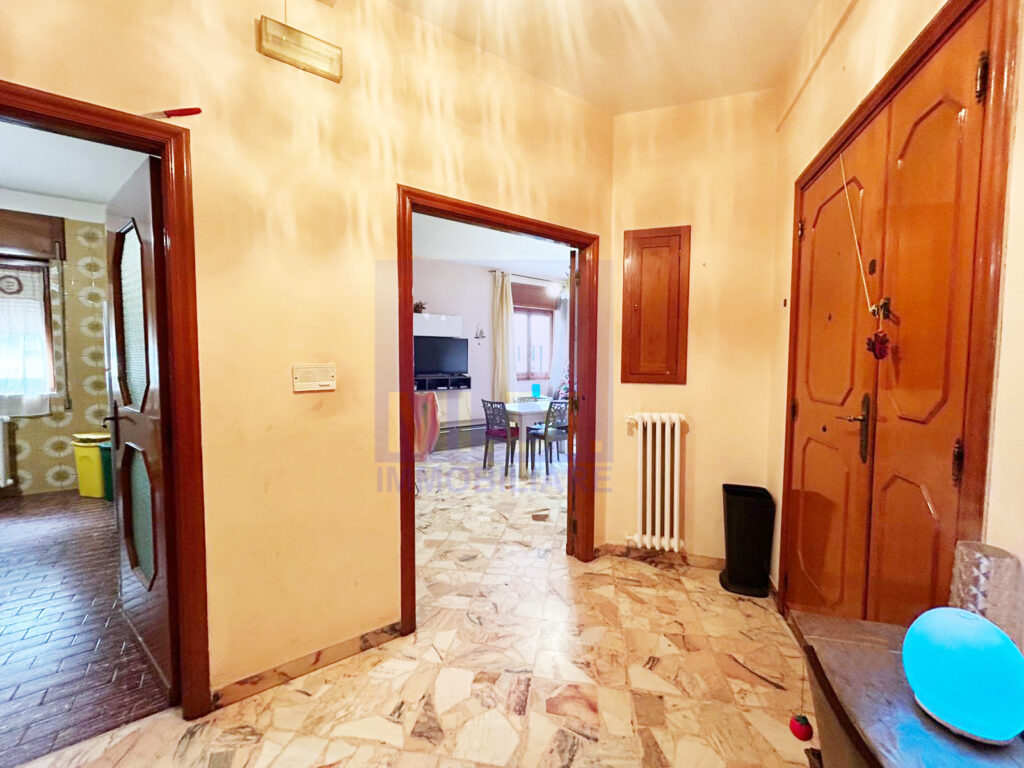 a2ff75a7 e920 42a2 8839 ed3397391dca