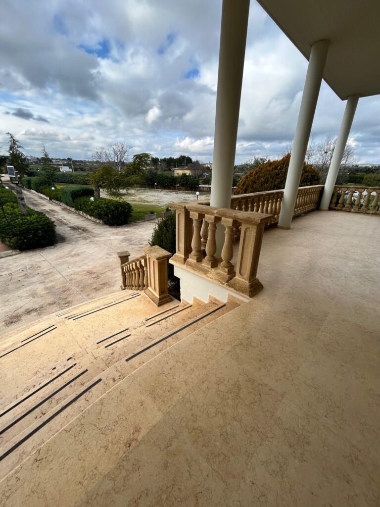 11416e7b 15fe 44a5 a91d a5a6f9d1f372