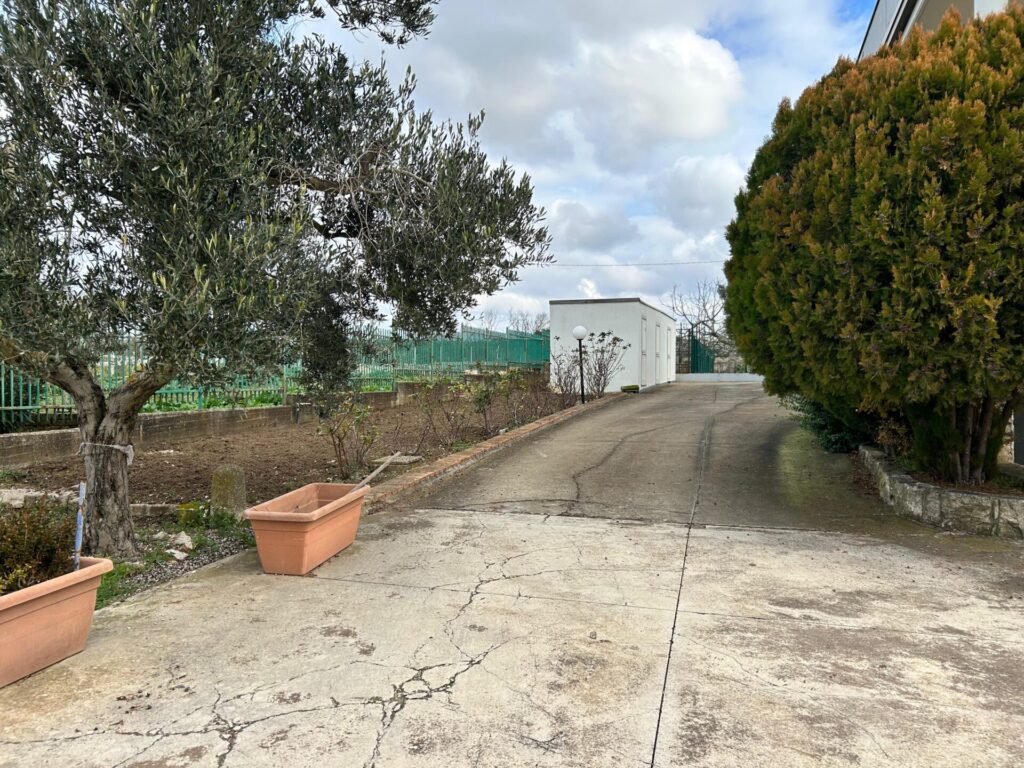 483ab757 1272 4b67 885c 9aeb9a3881b9